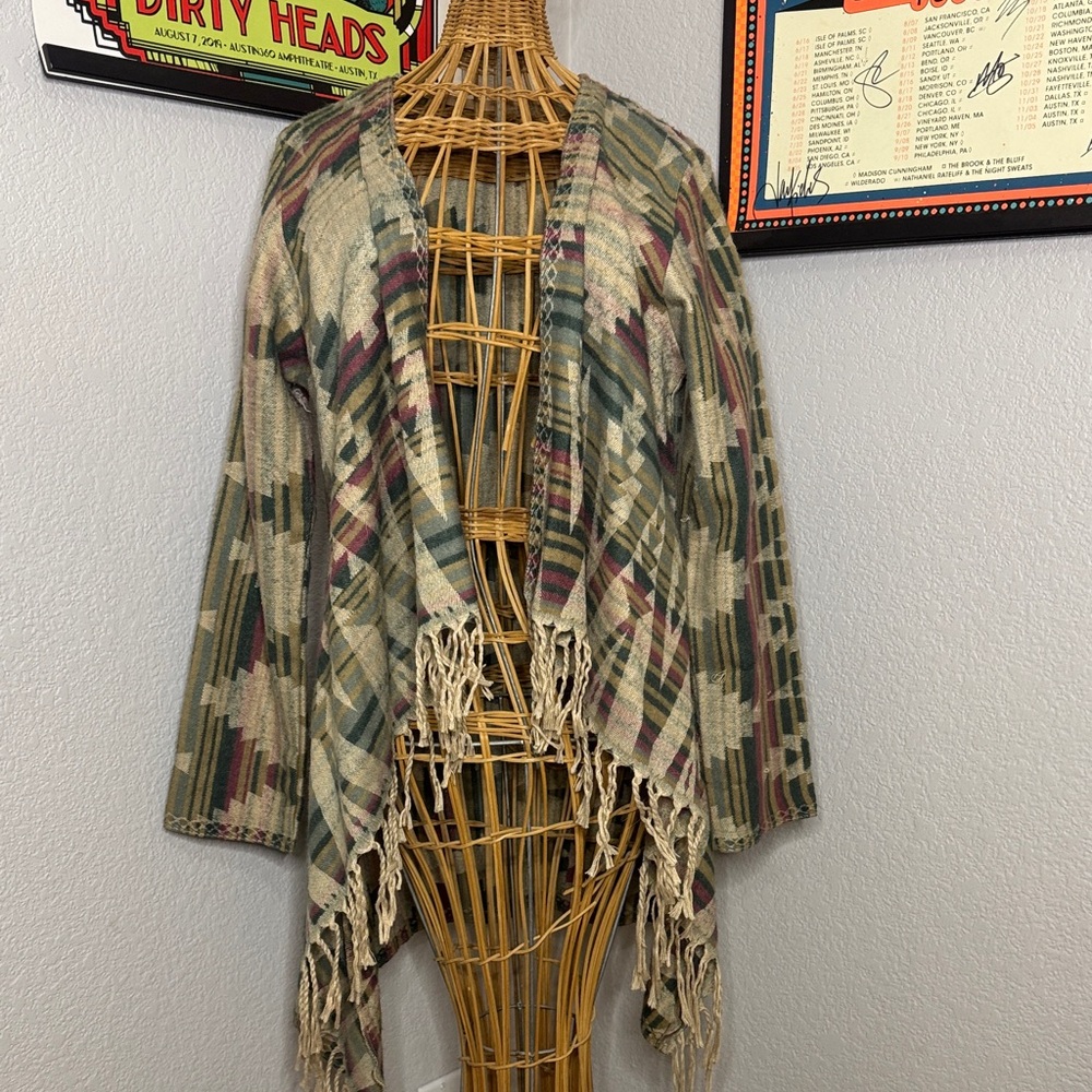 EARTHBOUND Geometric Patterned Fringe Cardigan